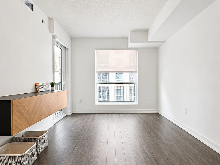4010 Eglinton Ave W #319 — Photo 15