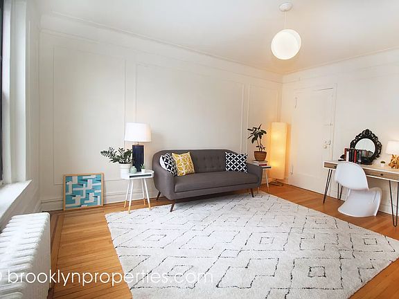 3rd image of 300 8th Ave APT 5I