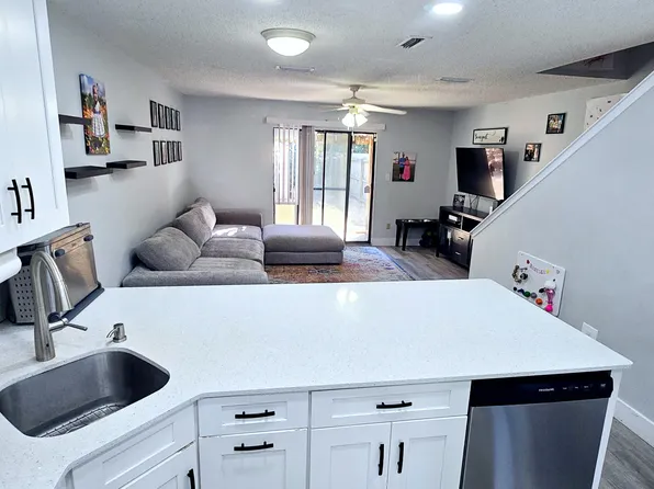 11 Poulton Dr E #E, Fort Walton Beach, FL 32548
