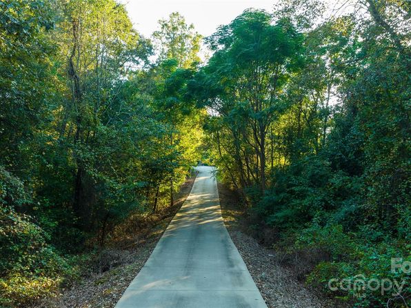 1235 Bob Falls Dr, Shelby, NC 28150