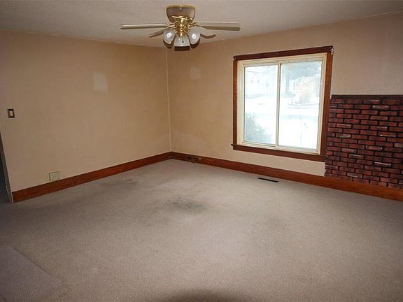 2nd image of 708 S Madison St