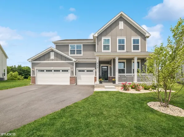117 Hedgerow Dr, Elgin, IL 60124
