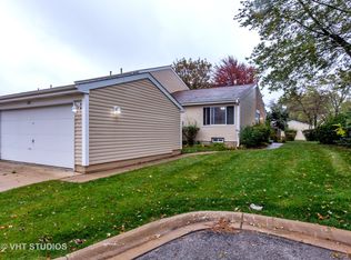 283 Barclay Dr, Glendale Heights, IL