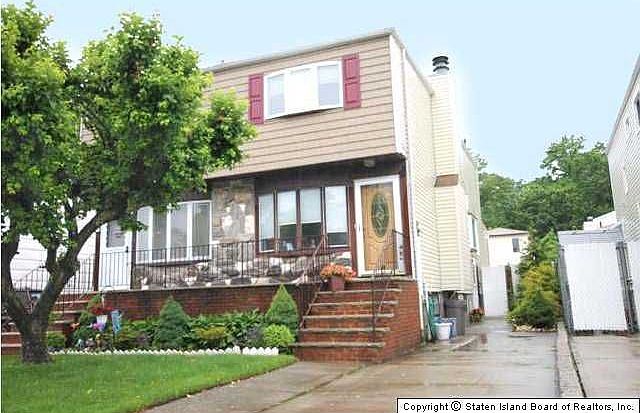 1st image of 40 Mulberry Ave
