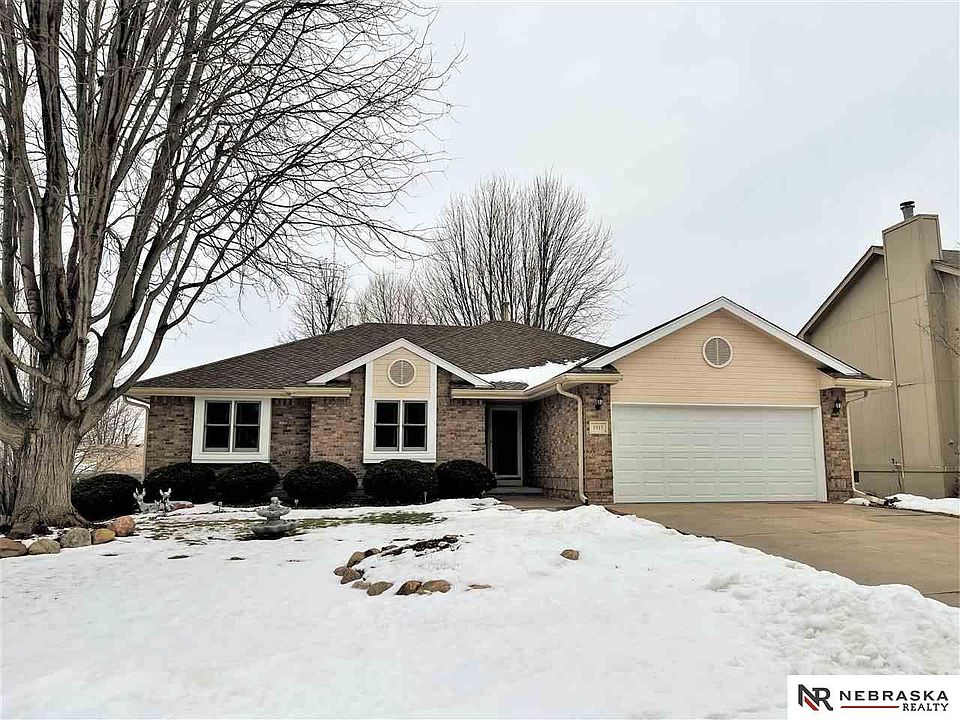 1st image of 1915 Liberty Ln