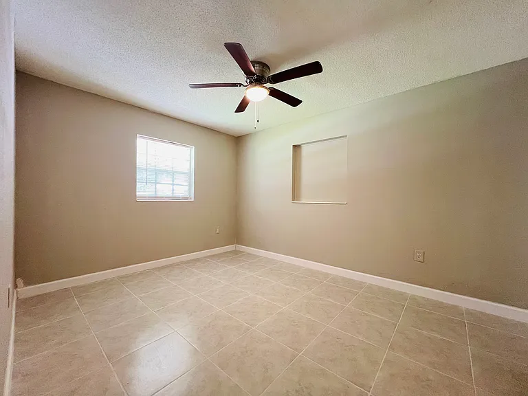 440 Nora Ave — Photo 11