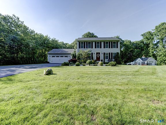 4th image of 26 Chittenden Road