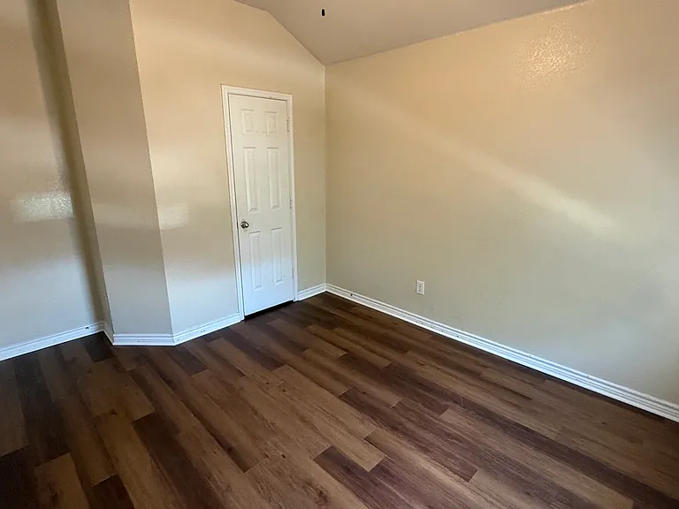 612 Dyann Dr — Photo 18