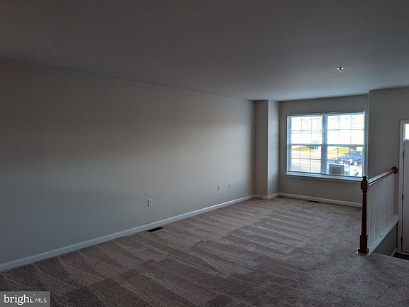 5th image of 118 Vince Dr