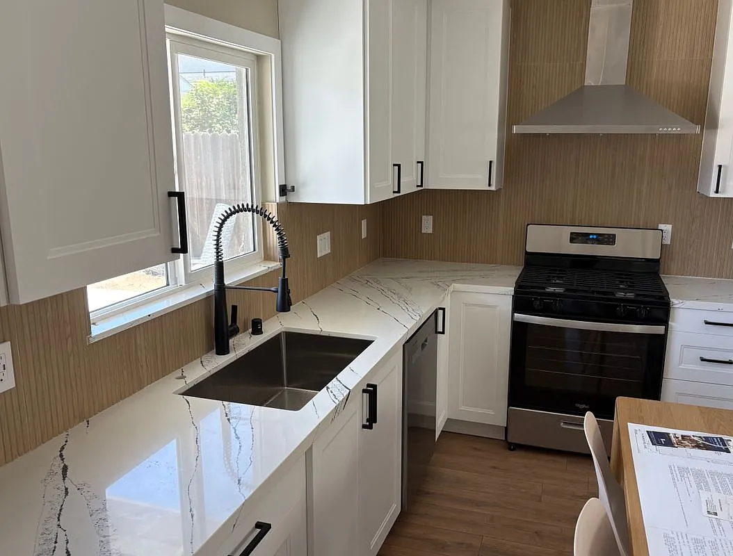 2 bed, 2.0 bath, 849 sqft, $3,500 — Photo 1