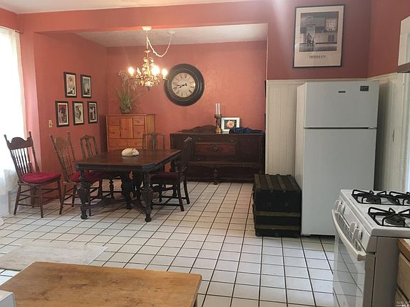 5th image of 491 Ethel Ave APT A