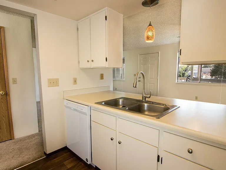 Full Size Appliances and Dishwasher
