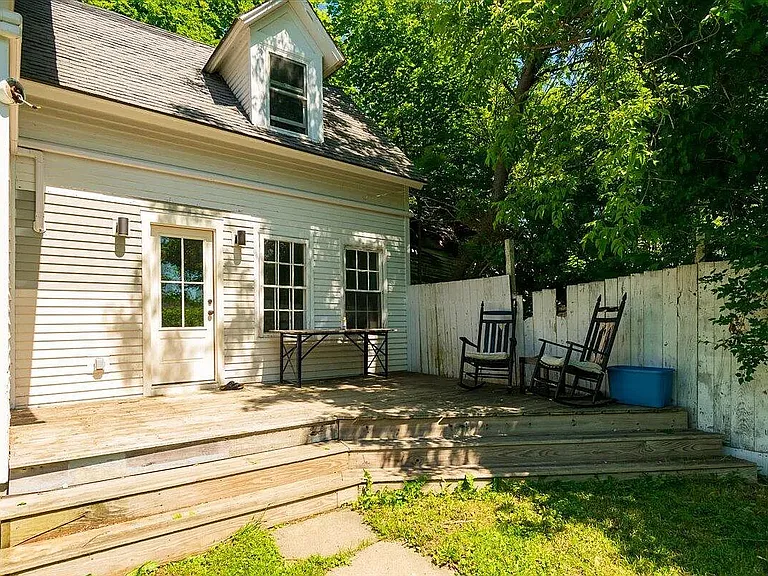 123 Cedar St — Photo 4