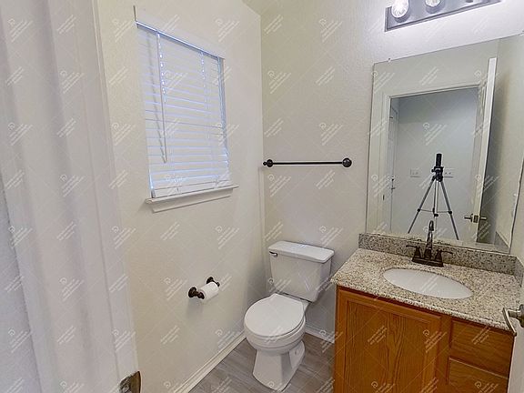 4th image of 2118 Nogales Trl