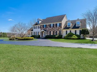 2916 White Tail Ct, Doylestown, PA 18902