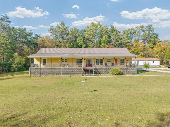 908 Riverchase Trl, Clarkrange, TN 38553