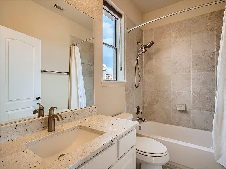 106 Indigo Run Cv — Photo 40