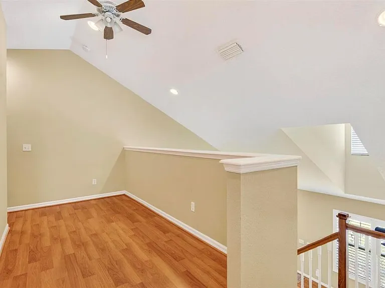 10801 Spring Mountain Pl — Photo 27