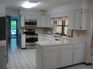 75 Till Rock Ln, Norwell, MA 02061