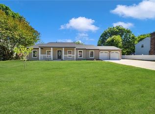 927 Moyer Rd, Newport News, VA 23608