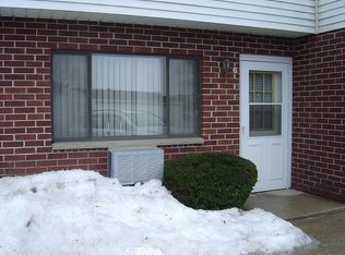 107 Maple South Ave #6, Slinger, WI 53086