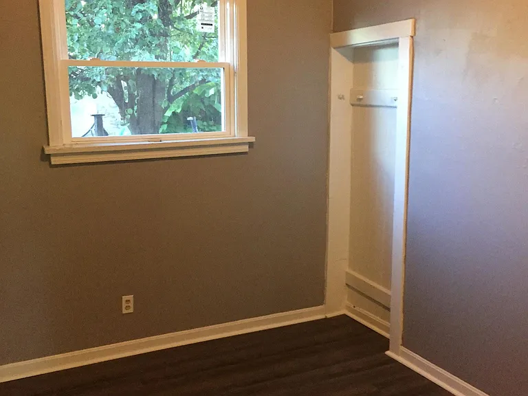 824 Saratoga St #1 — Photo 16