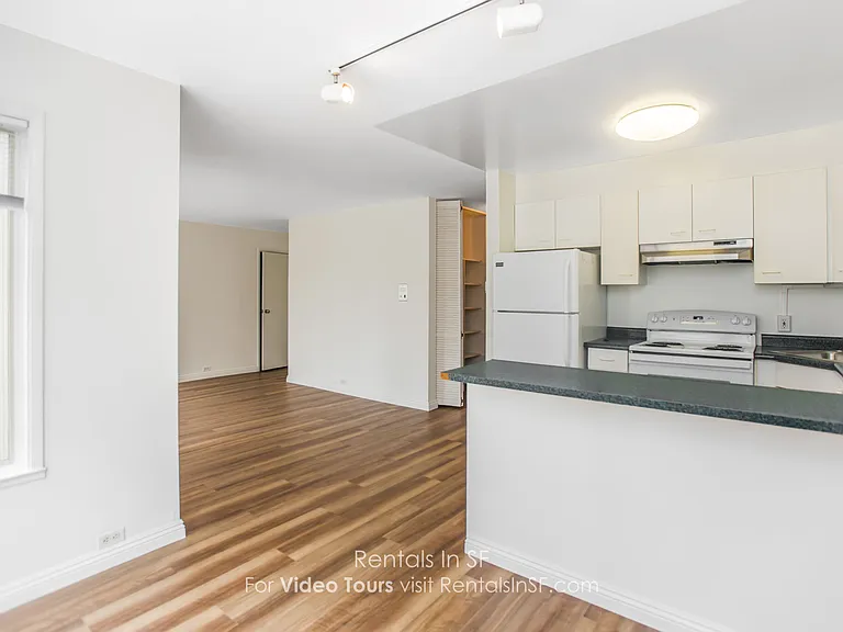 2001 Broadway St #201 — Photo 12
