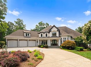 18402 Peninsula Cove Ln, Cornelius, NC 28031