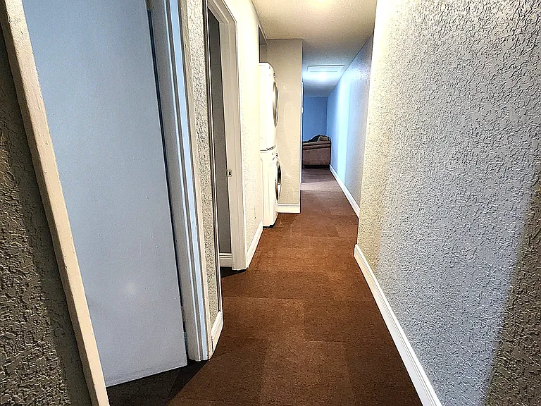 720 Texas Ave #B — Photo 16