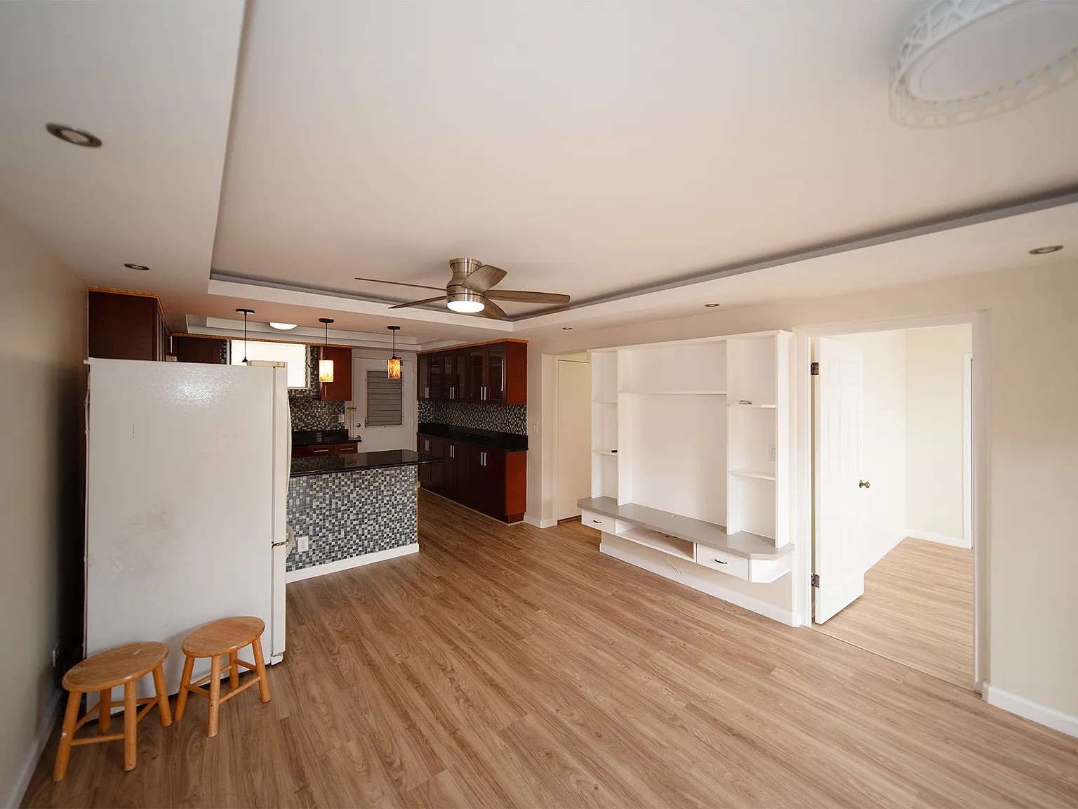 2440 Date St — Photo 3