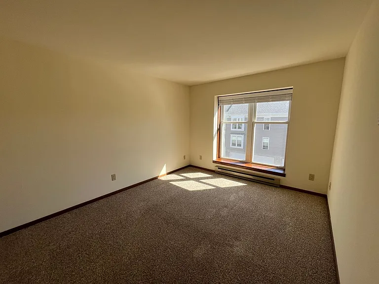 High Point Commons Apartments — Photo 109