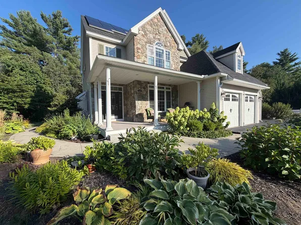 144 Boxwood Lane, Dover, NH 03820