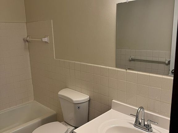 4th image of 3753 Girard Ave N APT 6