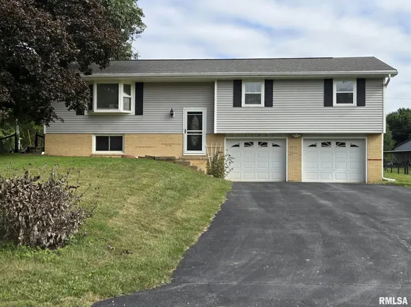 16618 E Mohawk Dr, Cuba, IL 61427