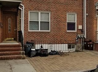 2305 150th St, Whitestone, NY 11357