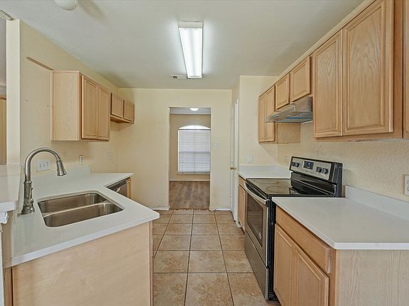 3rd image of 6908 Todd Ln