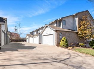 5014 Walnut St APT C, Kansas City, MO 64112