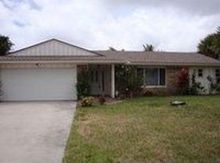 1732 W Terrace Dr, Lake Worth, FL 33460
