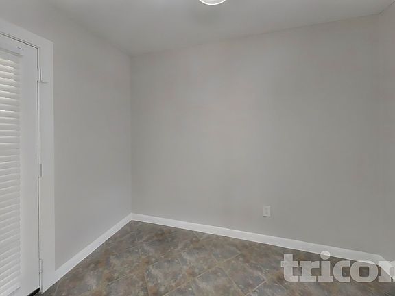 4th image of 1910 Barnsley Ln