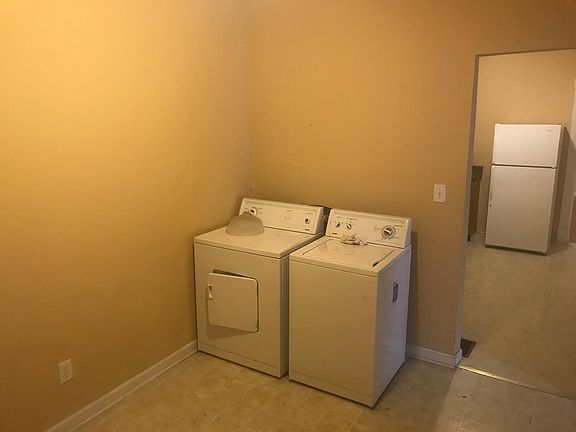 5th image of 1045 Crescent Ave #A
