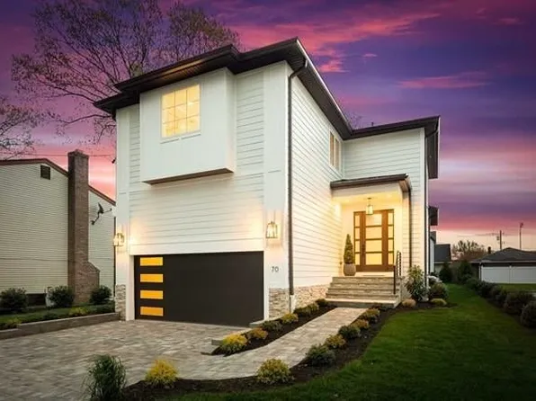 70 Columbus Dr, Tenafly, NJ 07670