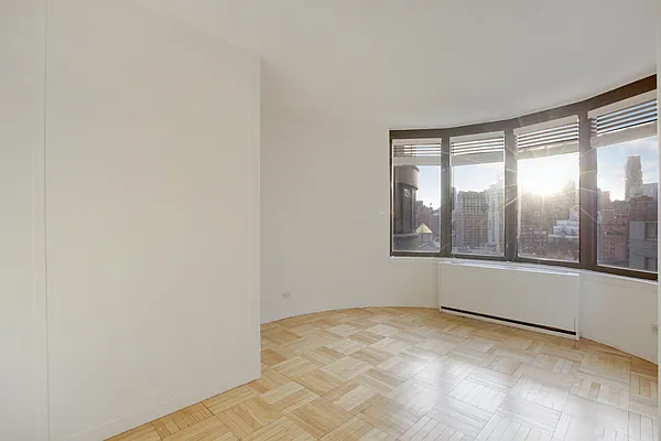 Rented by Oxford Property Group | media 14