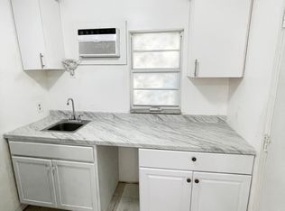 633 SW 11th Ave #B, Miami, FL 33130