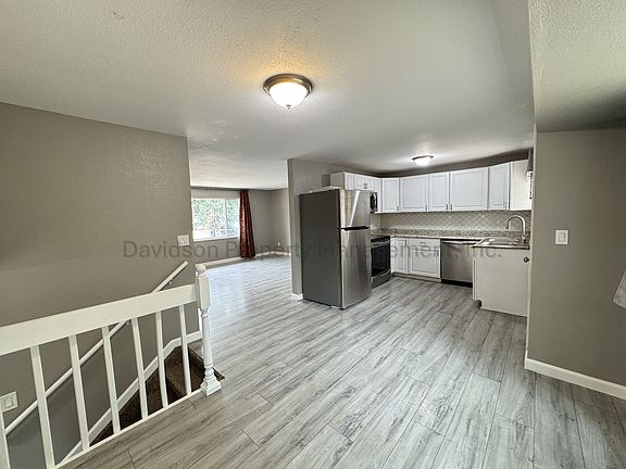 5th image of 4470 Monica Dr