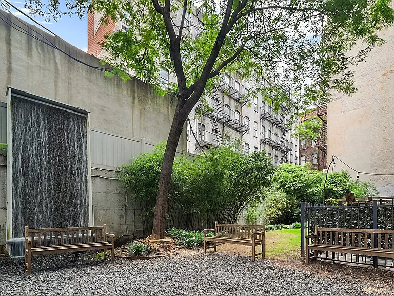 350 W 53rd St #A — Photo 31