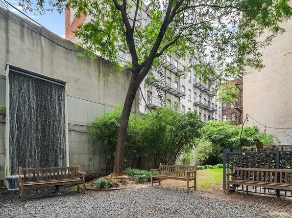 350 West 53rd Street image 30 of 33