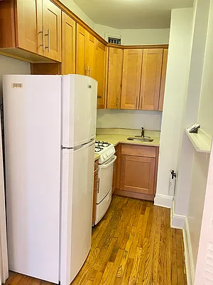 Rented by Compass | media 7