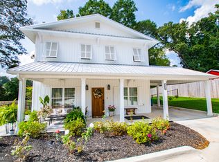 1136 Rome St, Carrollton, GA 30117