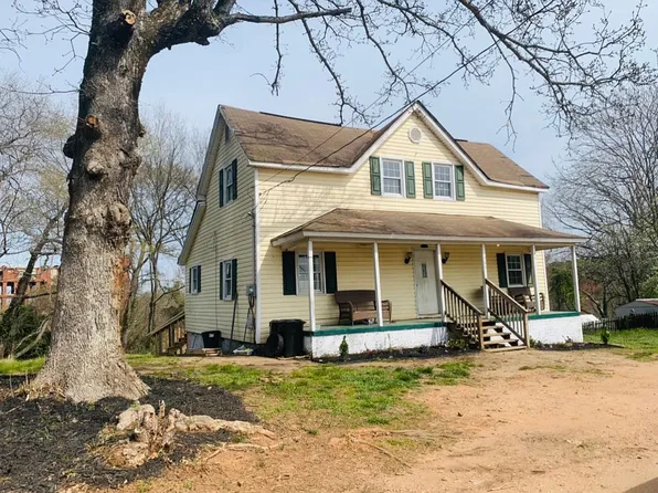 365 Main St, Converse, SC 29329