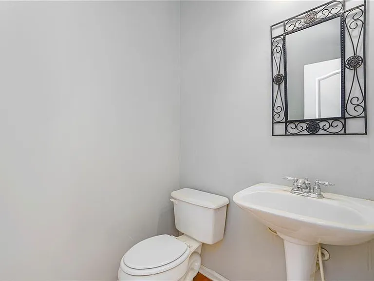 1439 Bluff Valley Cir — Photo 12